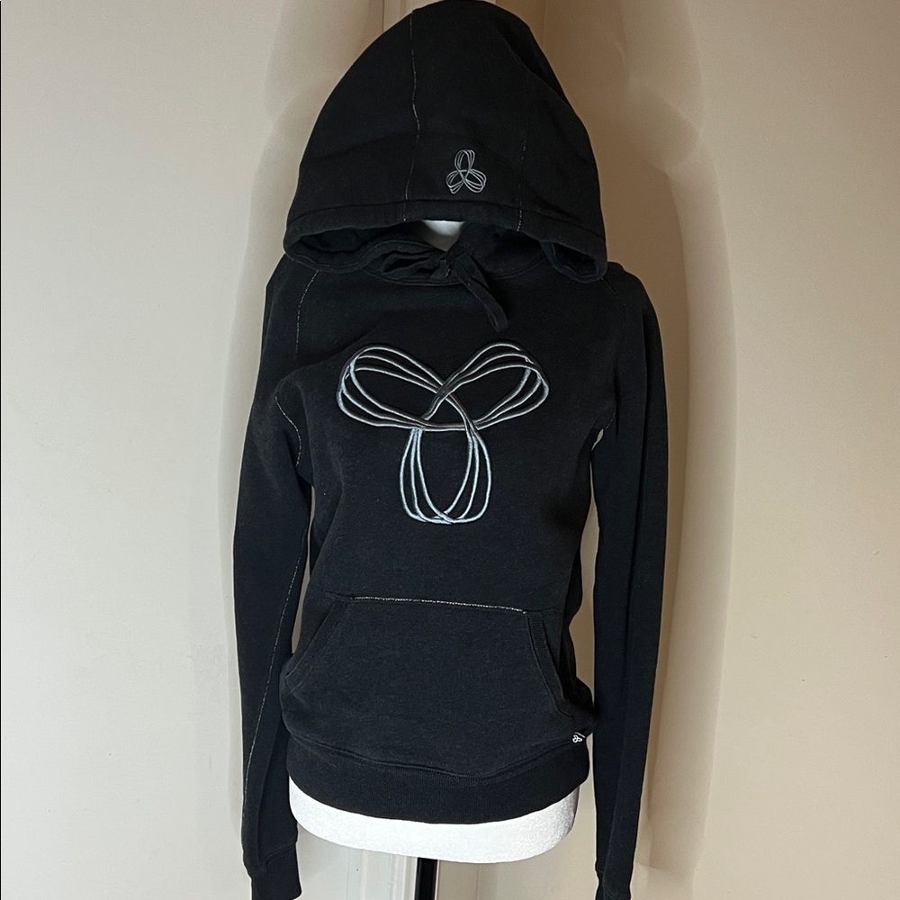TNA | Y2K Women’s Size S Black/Dark Gray Pullover Hoodie with front Pocket